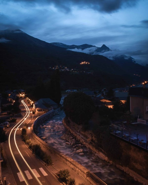 What's the Key to a Perfectly Tender and Flavorful Indian Chicken Korma?